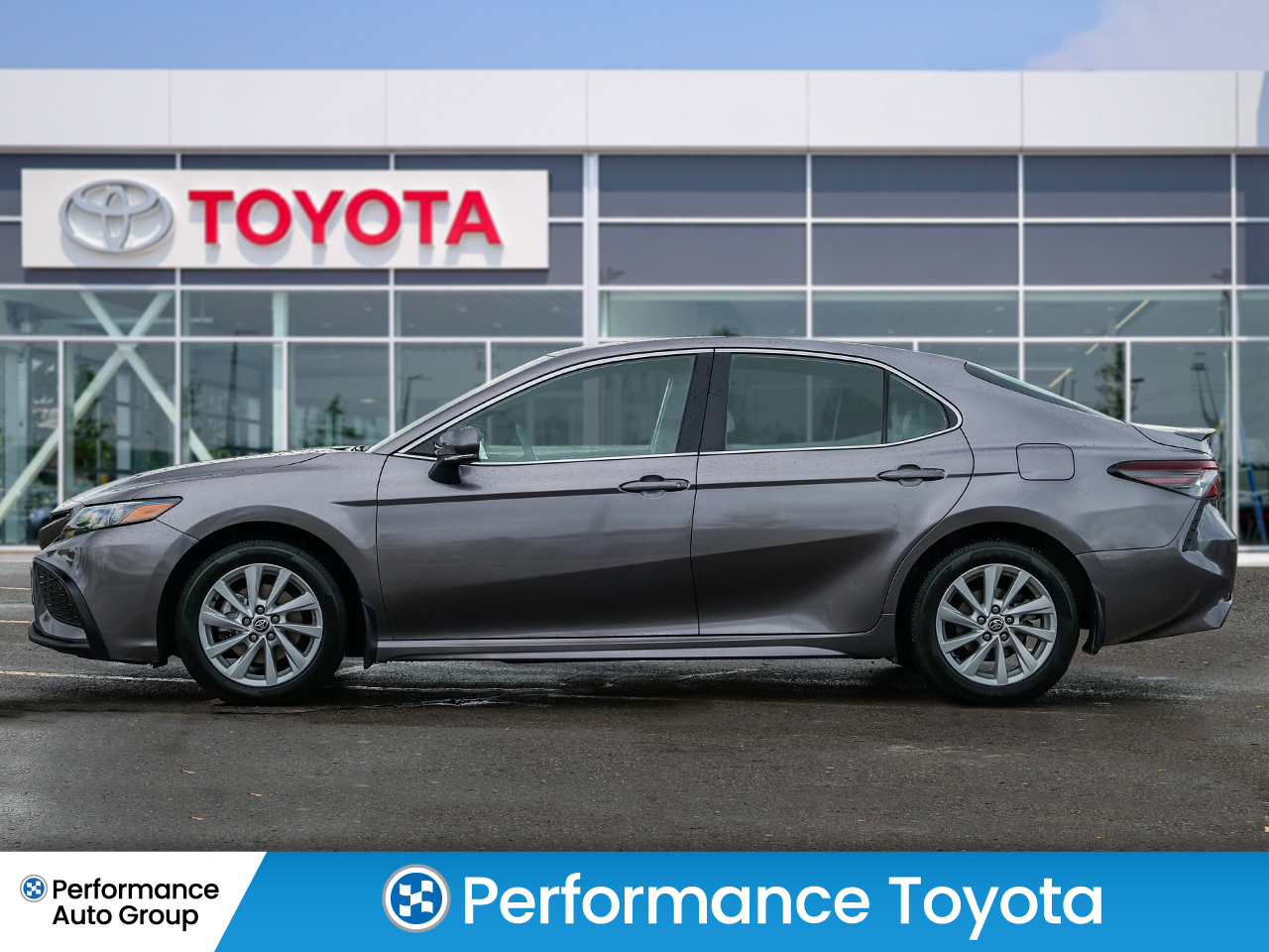 Toyota Camry 2024