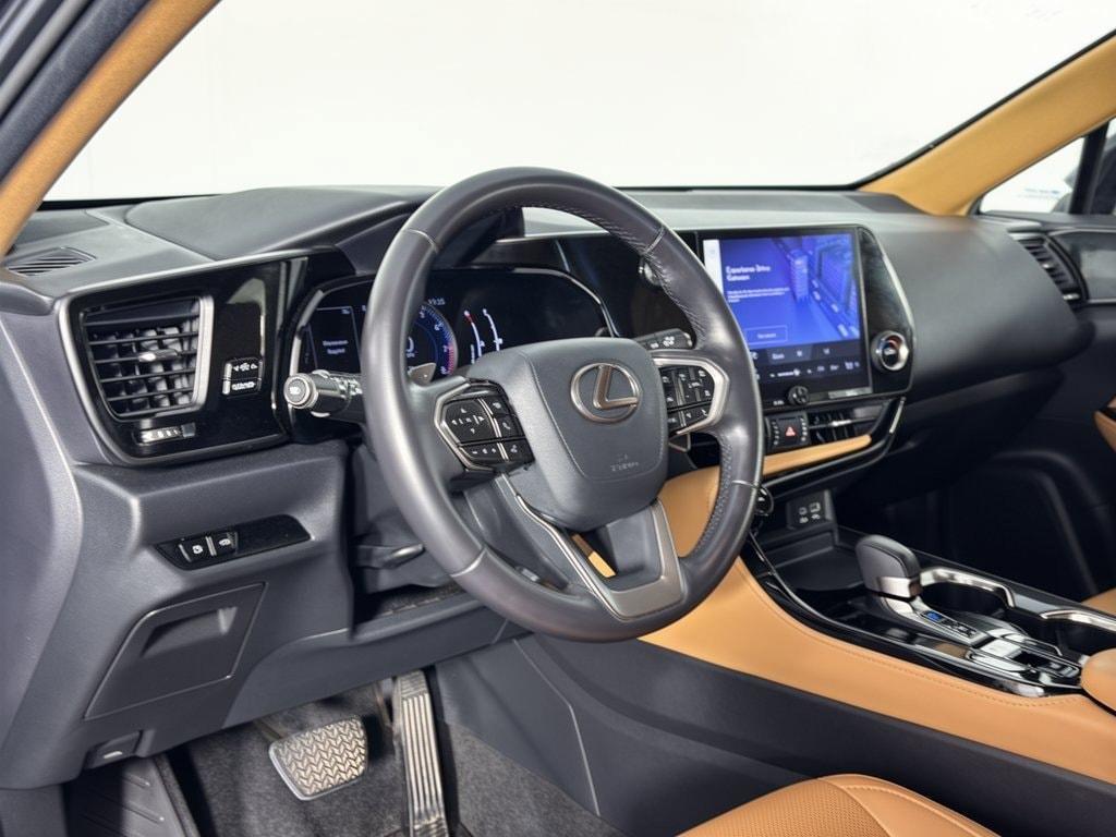 Lexus NX 2022