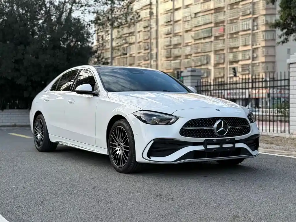 Mercedes-Benz C-Класс 2024