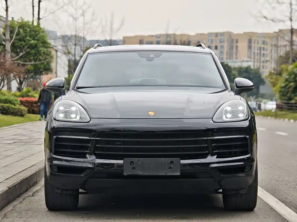 Porsche Cayenne 2021