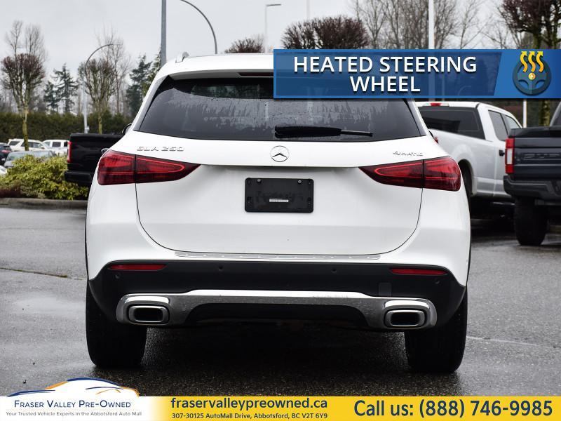 Mercedes-Benz GLA 2024