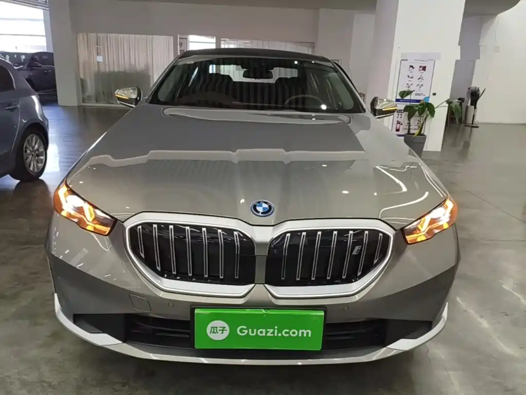 BMW i5 2026