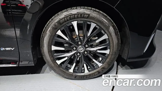 Toyota Alphard 2024