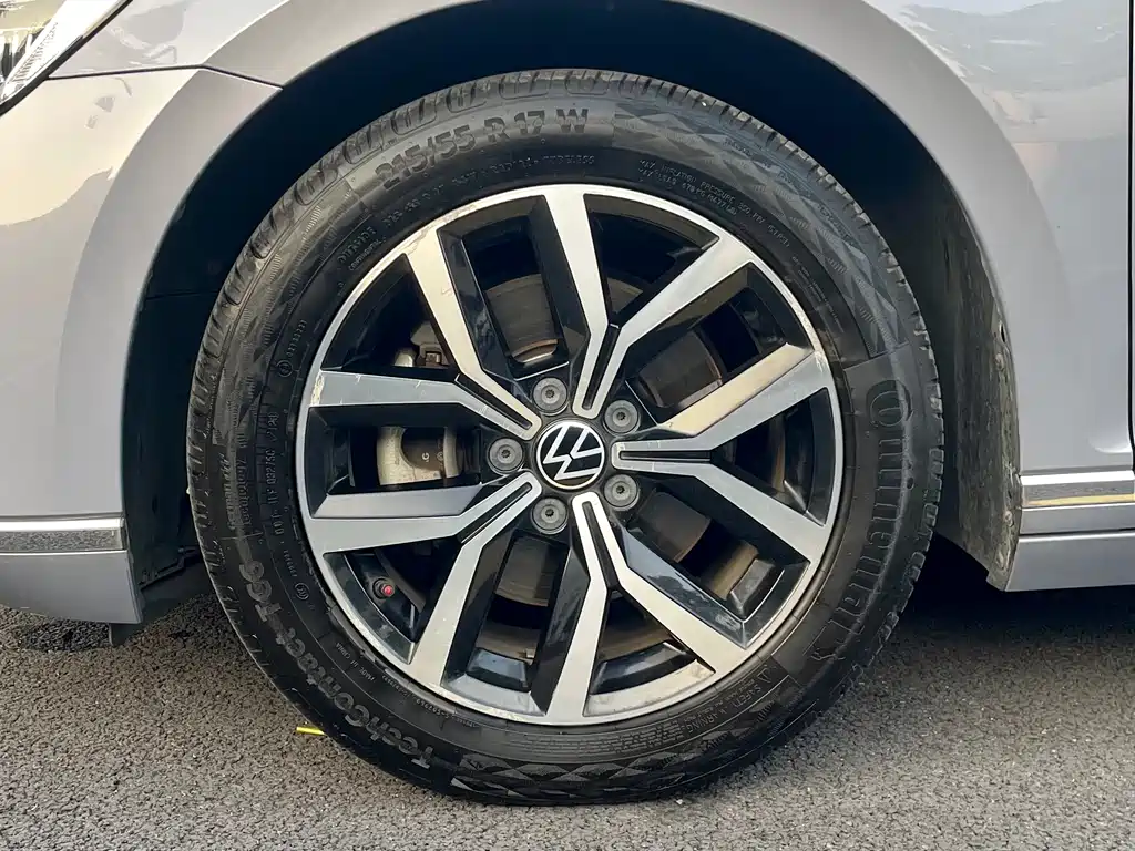 Volkswagen Magotan 2021