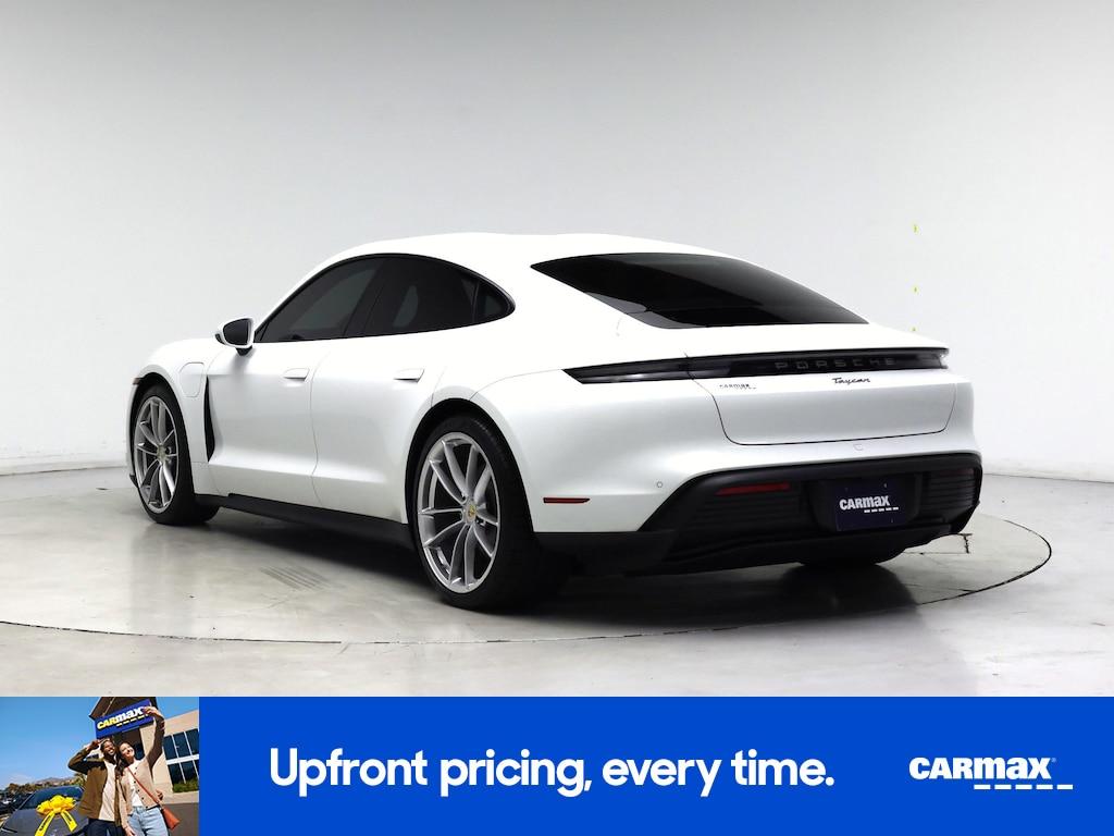 Porsche Taycan 2022