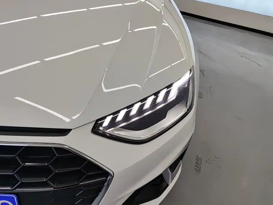 Audi A4 2024