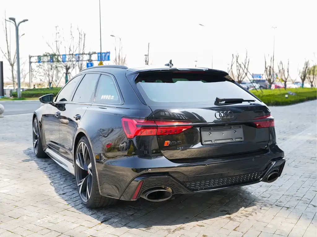 Audi RS 6 2021