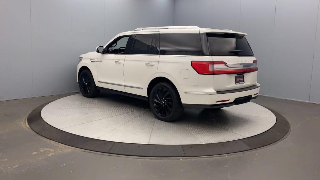 Lincoln Navigator 2021