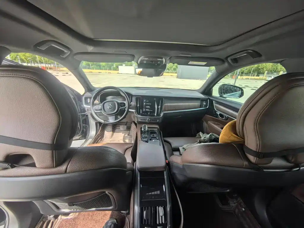 Volvo S90 2021