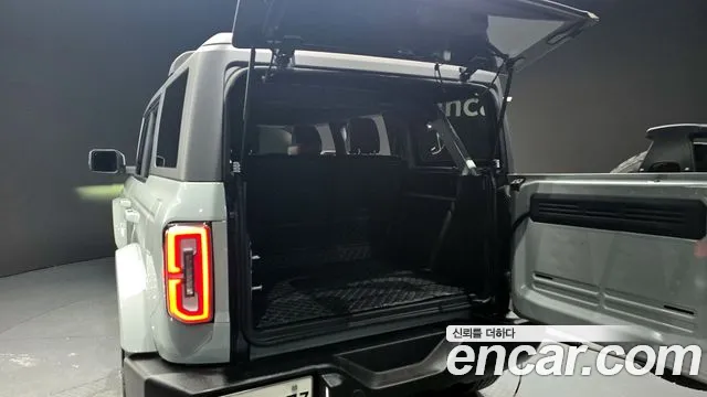 Ford Bronco 2022