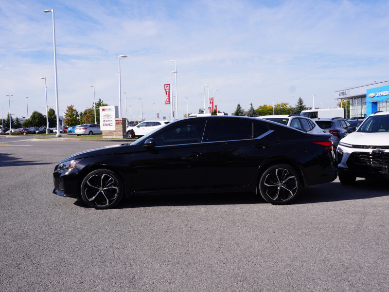 Nissan Altima 2023
