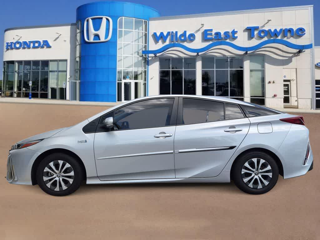 Toyota Prius 2021