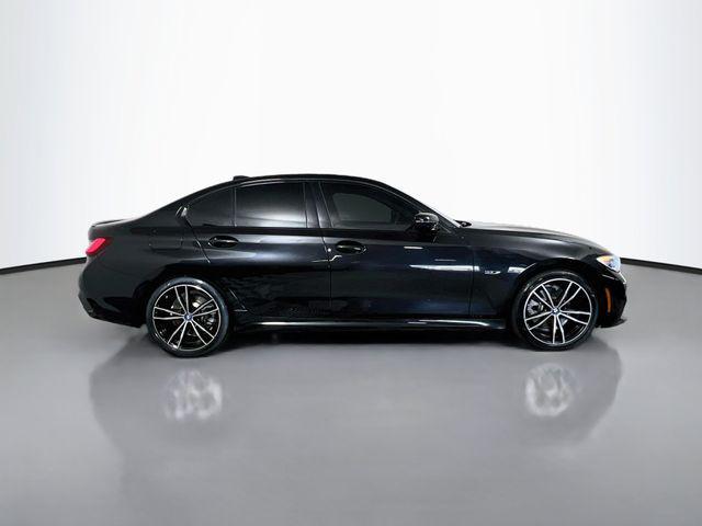 BMW 330 2022