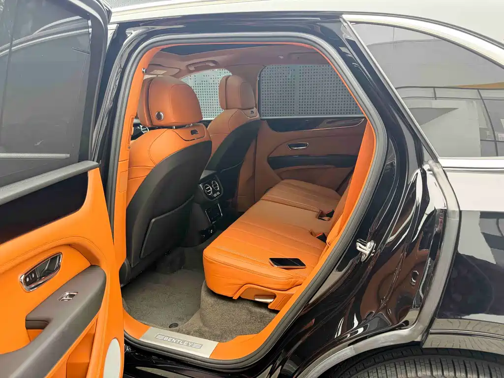 Bentley Bentayga 2023