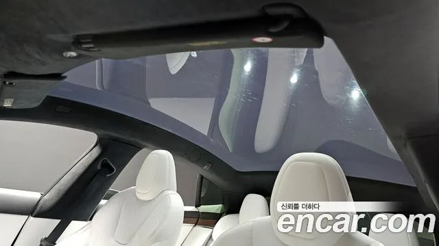 Tesla Model S 2023