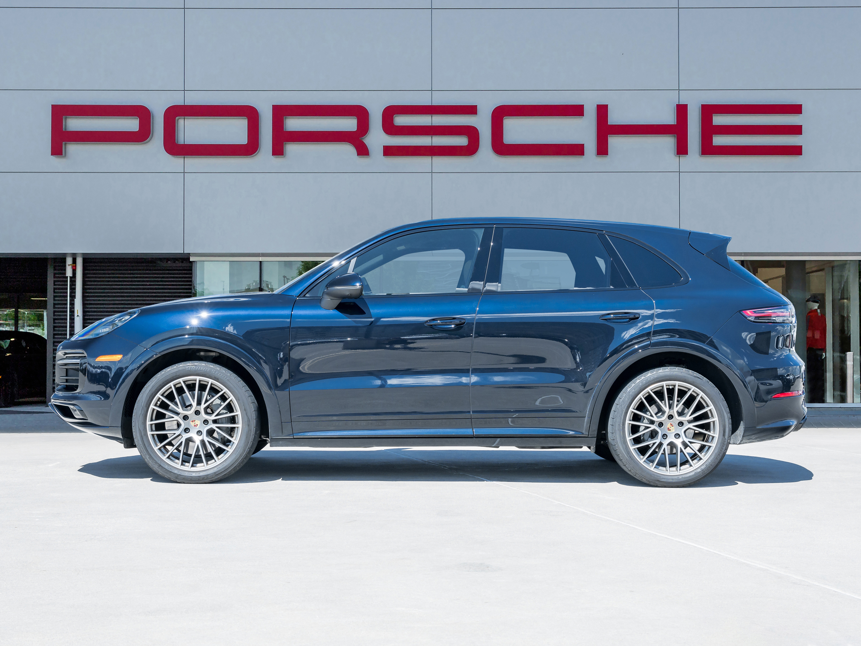Porsche Cayenne 2023