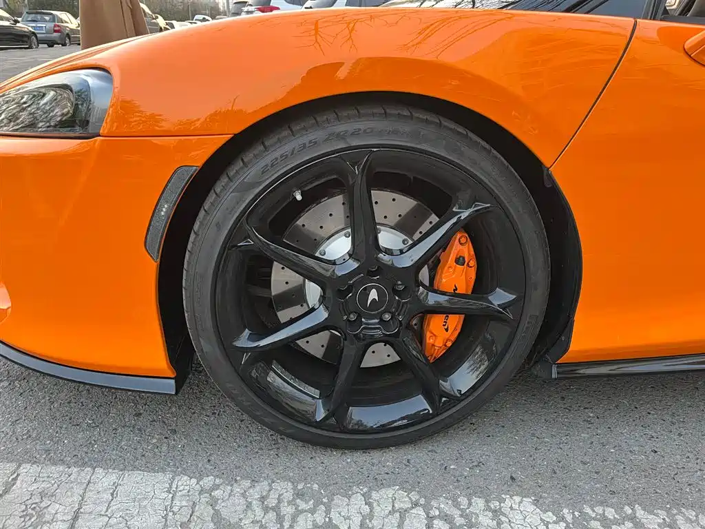 McLaren GT 2021