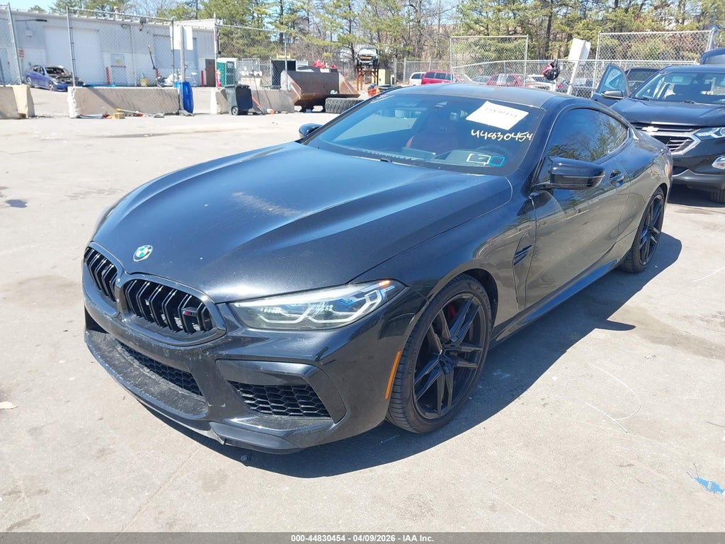 BMW M8 2022
