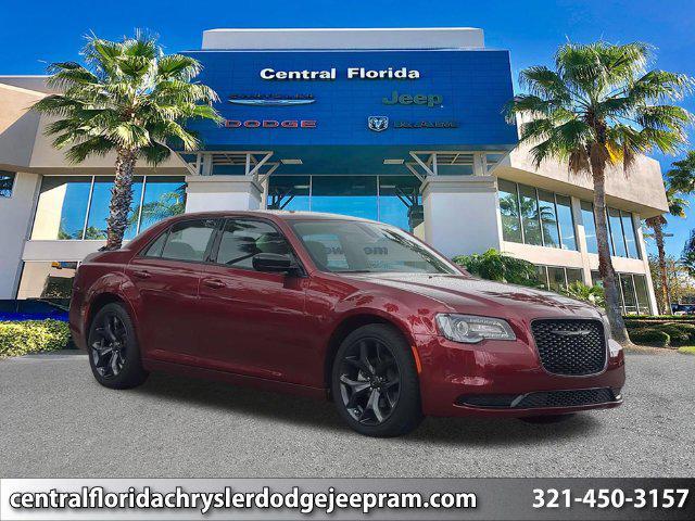 Chrysler 300 2023