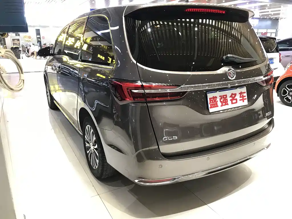 Buick GL8 2023