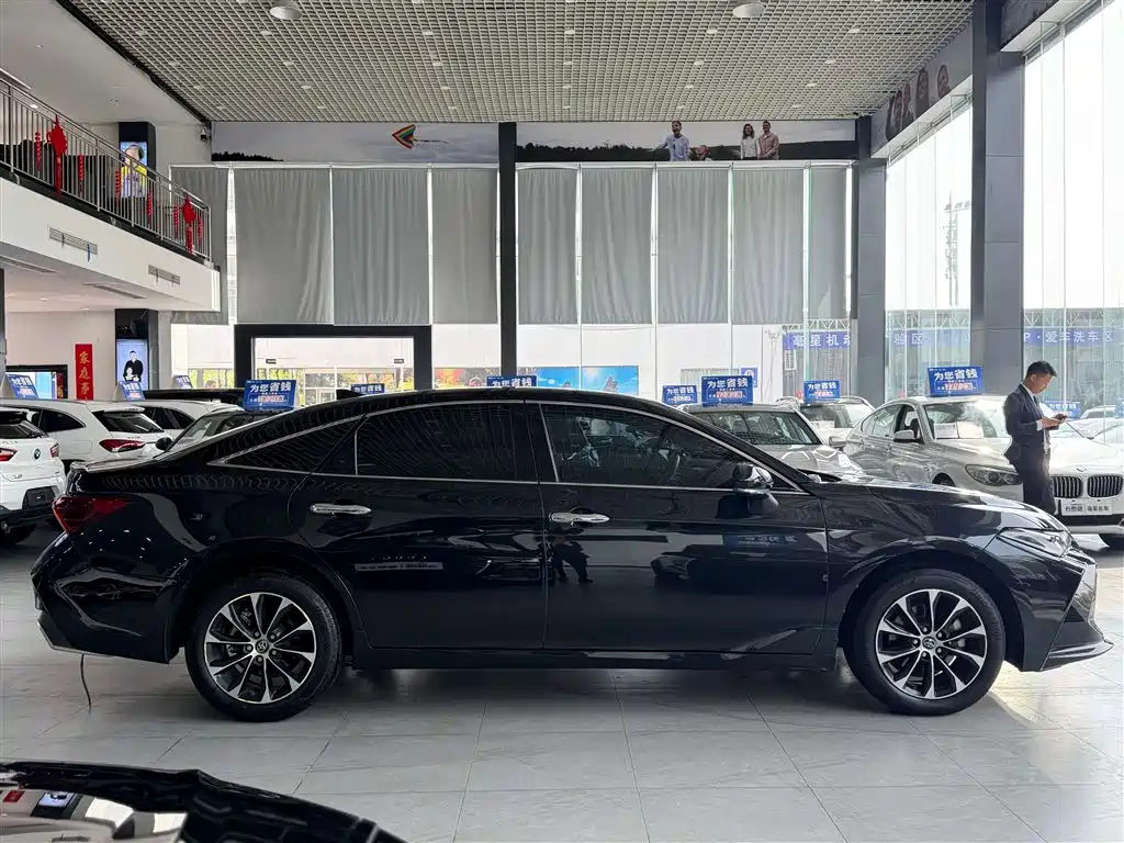 Toyota Avalon 2022