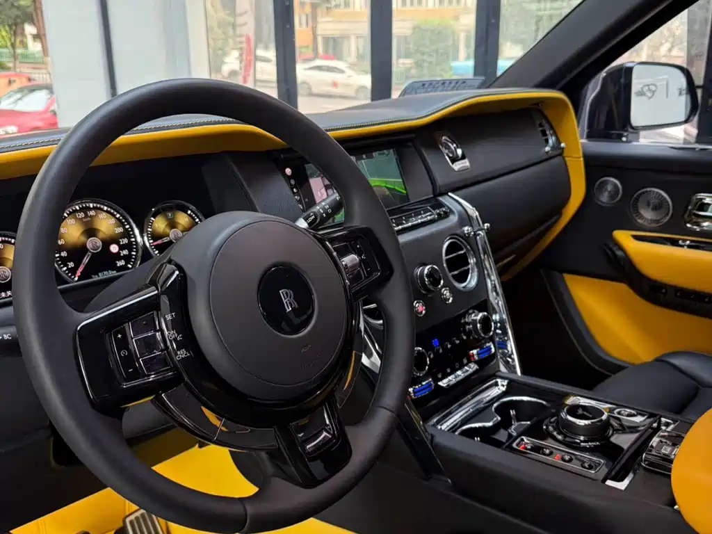 Rolls-Royce Cullinan 2021