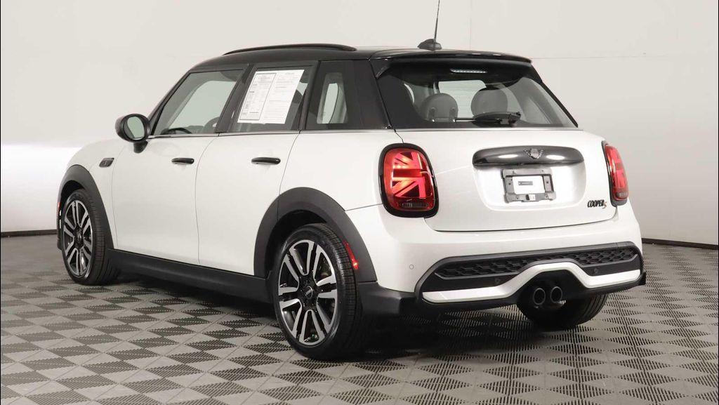 Mini Hardtop 2024