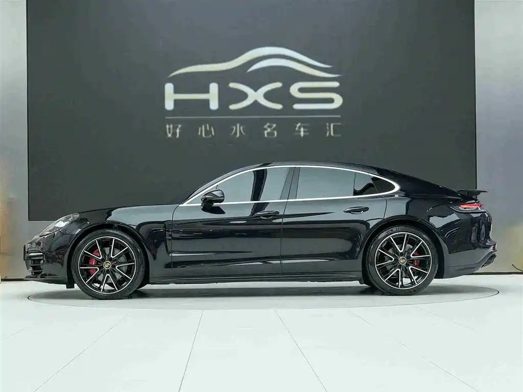 Porsche Panamera 2023