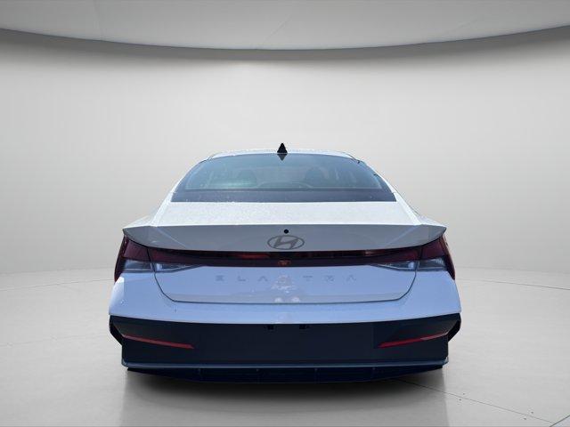 Hyundai Elantra 2026