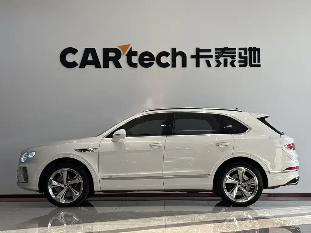 Bentley Bentayga 2021