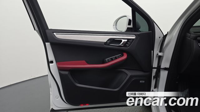 Porsche Macan 2022