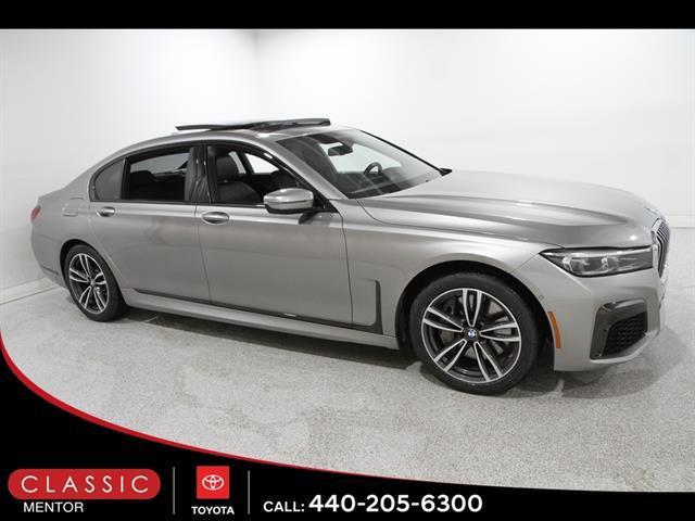 BMW 750 2021