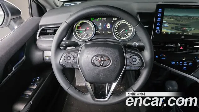 Toyota Camry 2023