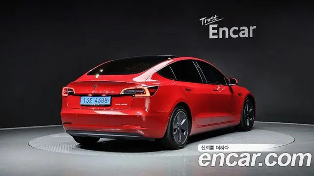 Tesla Model 3 2022