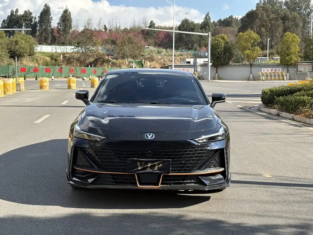 Changan UNI-V 2023