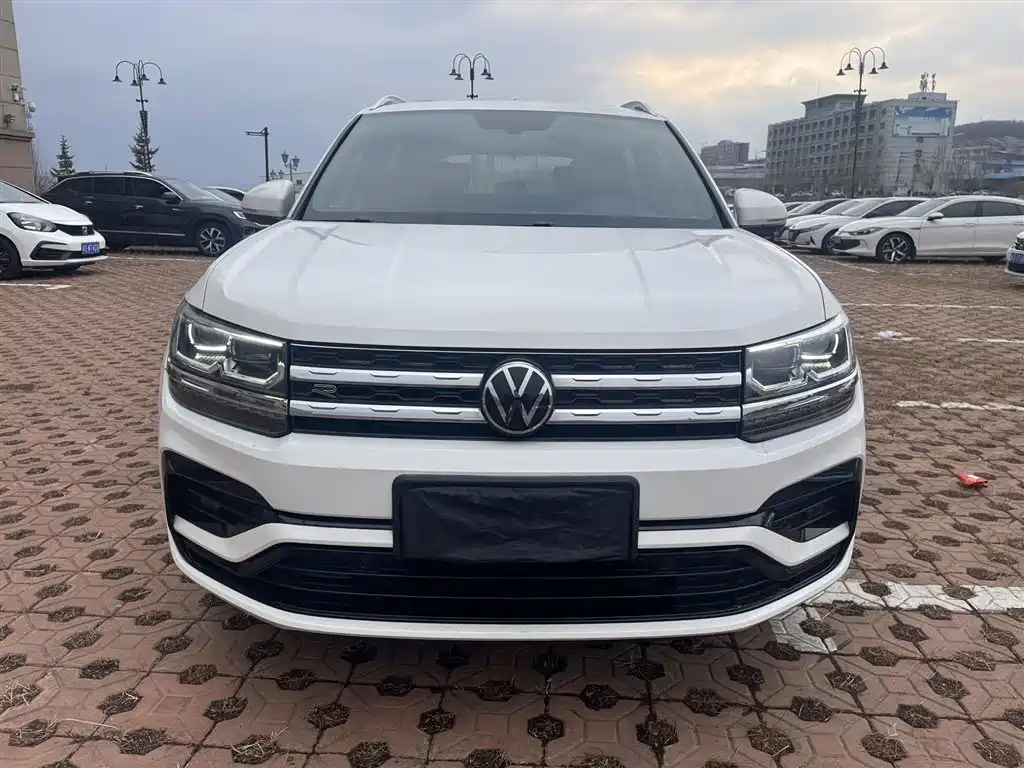 Volkswagen Tharu 2021