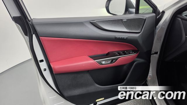 Lexus NX 2024