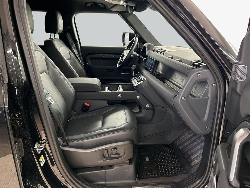 Land Rover Defender 2023