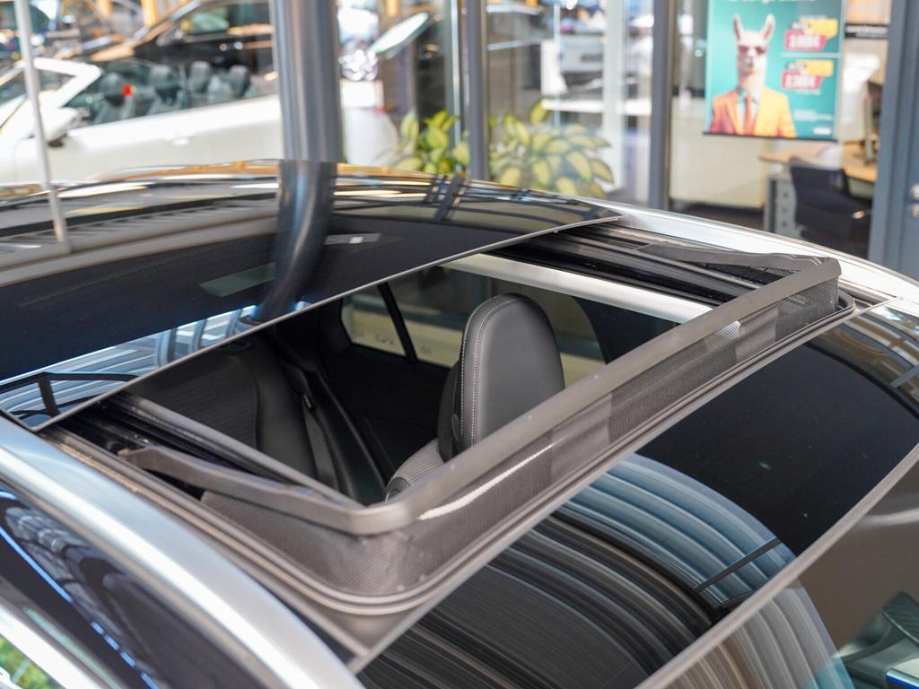 Mercedes-Benz GLC 220 2025
