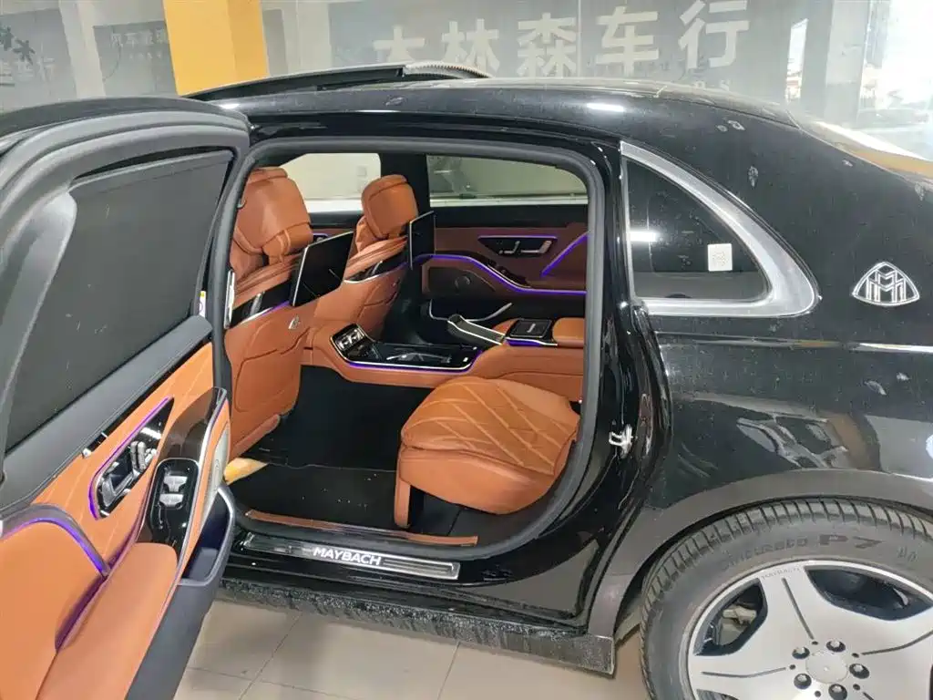 Mercedes-Benz Maybach S-Класс 2021