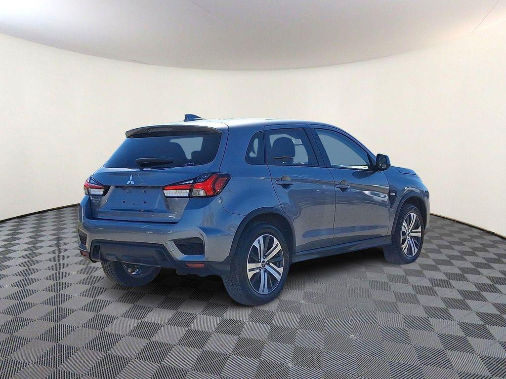 Mitsubishi Outlander Sport 2024