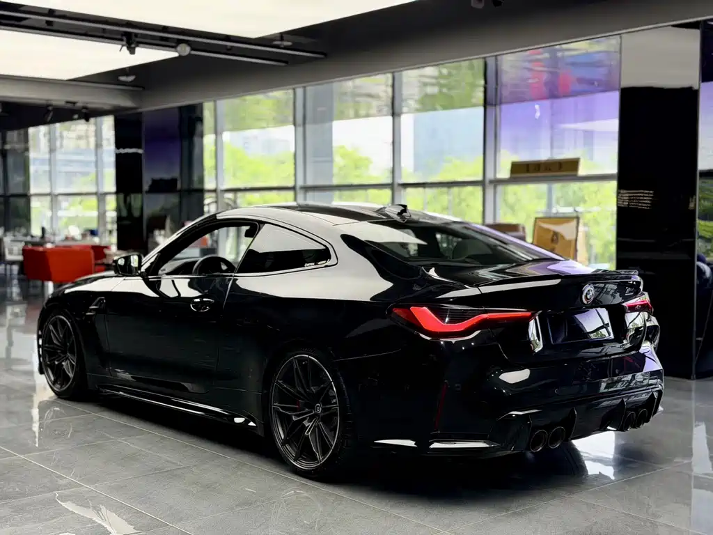 BMW M4 2024