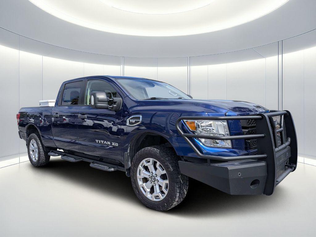 Nissan Titan 2022