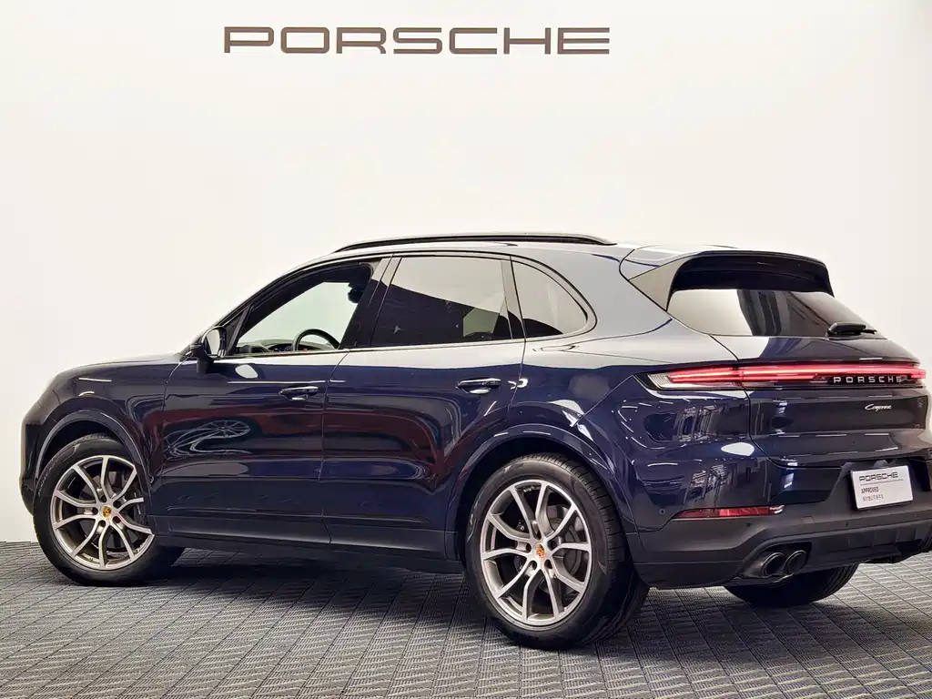 Porsche Cayenne 2023