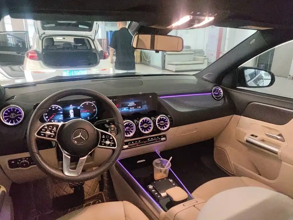 Mercedes-Benz EQA 2023