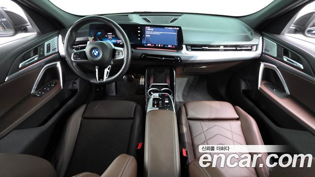 BMW iX2 2025