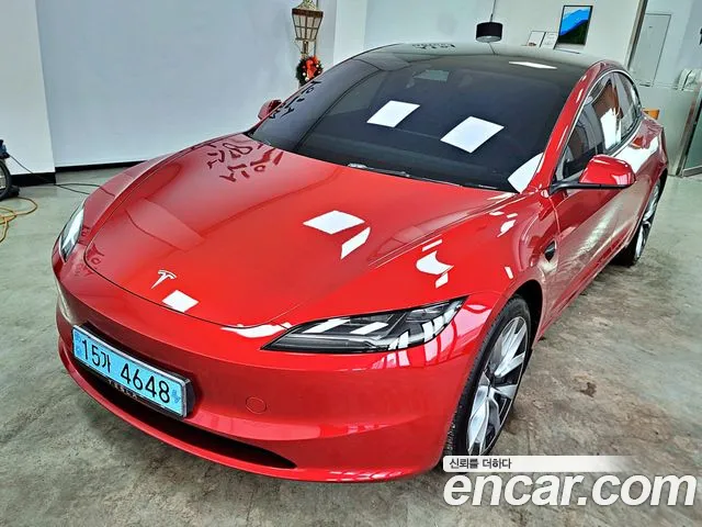 Tesla Model 3 2024
