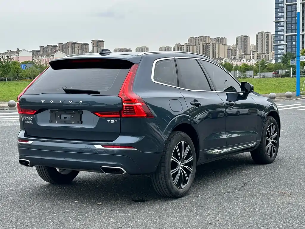 Volvo XC60 2021