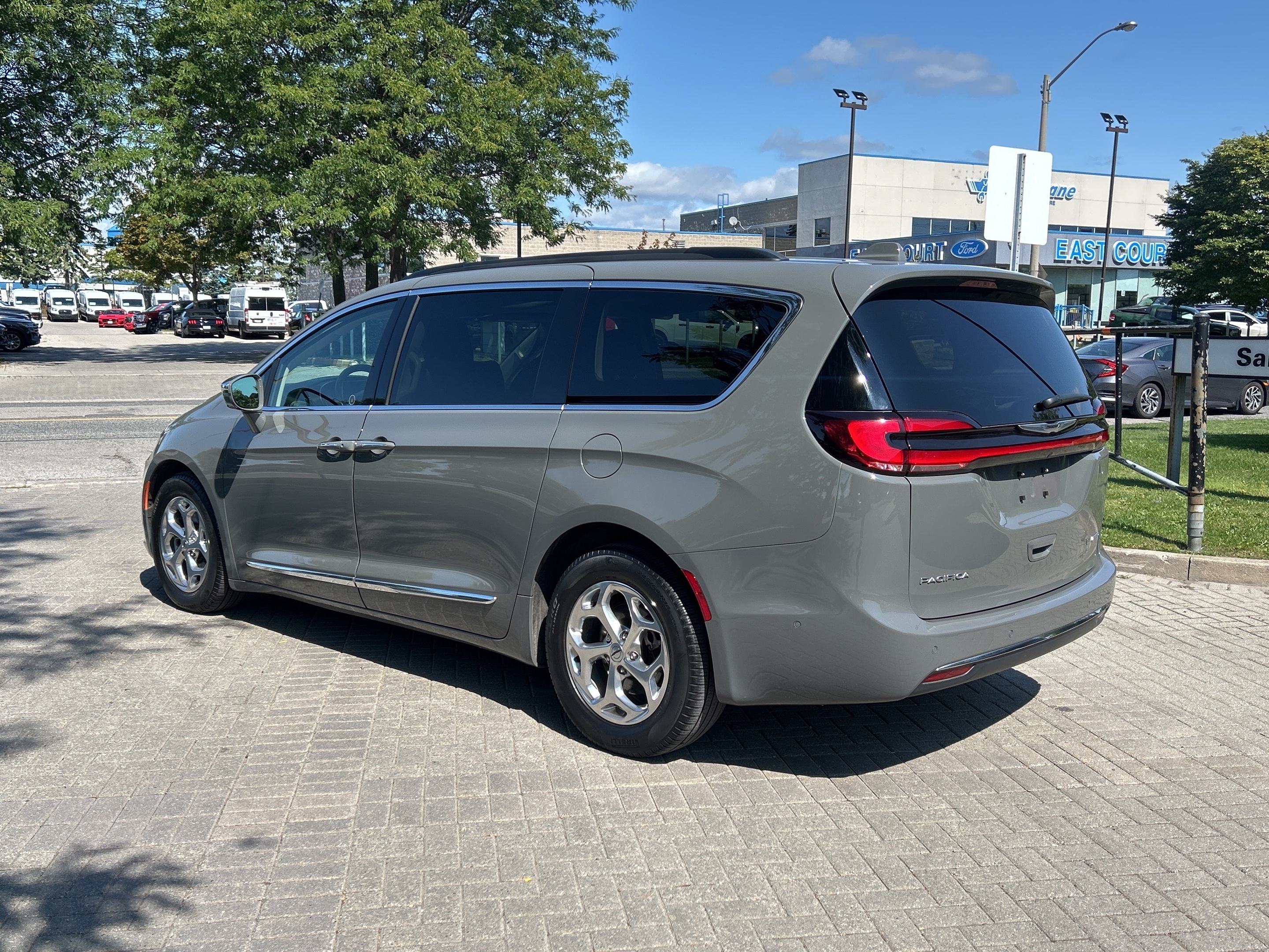Chrysler Pacifica 2022