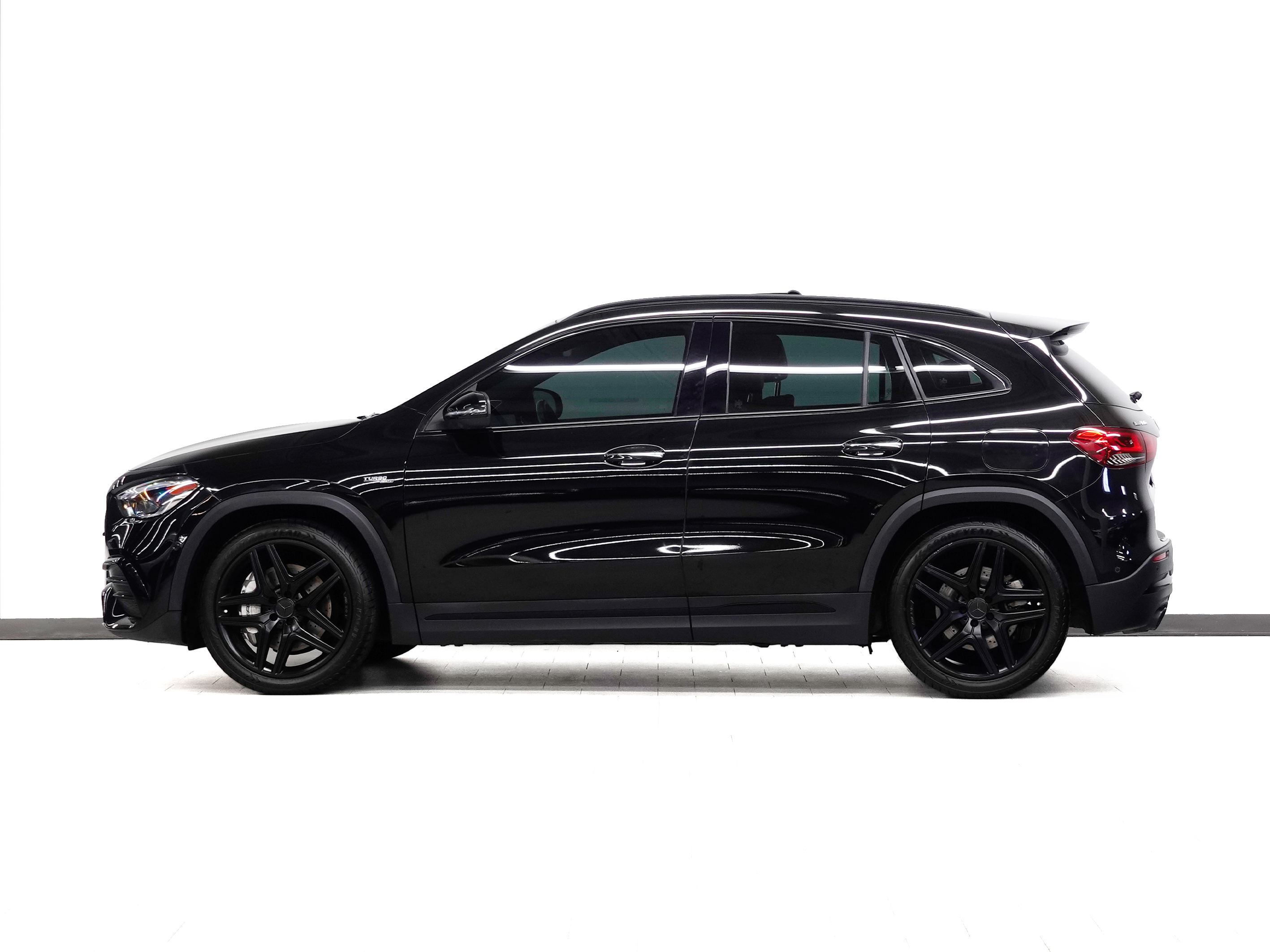 Mercedes-Benz GLA 2021